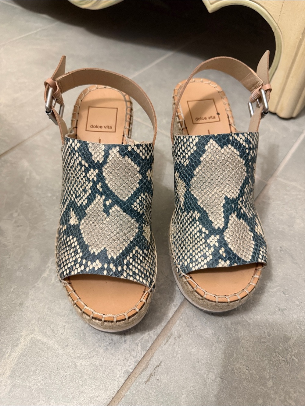 Dolce Vita Snake-Print Espadrille Wedge Sandals in Beige and Black. Size 7. New!